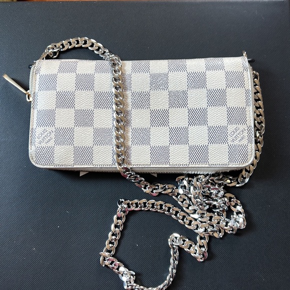 Louis Vuitton Damier Azur long Zippy Wallet-Authentic - Picture 7 of 12